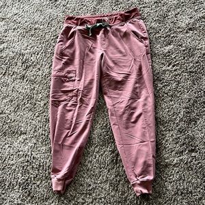 Zamora jogger mauve figs scrub pants